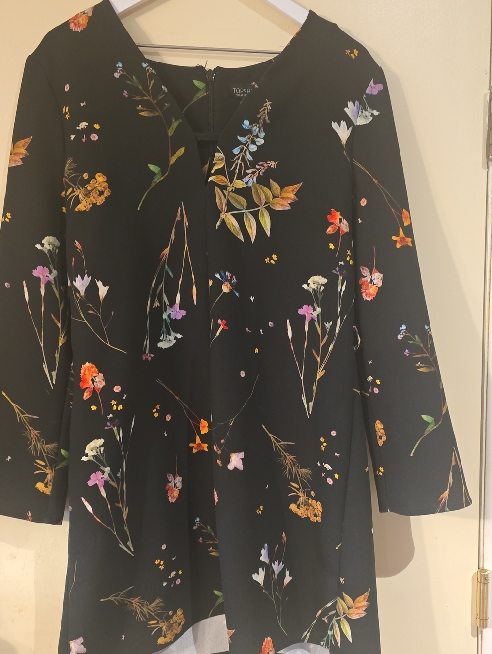 Topshop Black Floral Keyhole Long Sleeve Dress